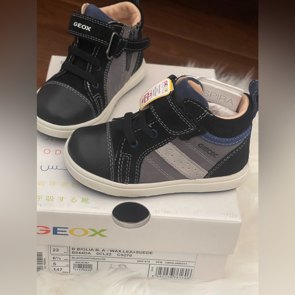 NWT Geox Biglia Baby Boy High Top Sneakers / Shoes in Size 6.5 US (22 EU)